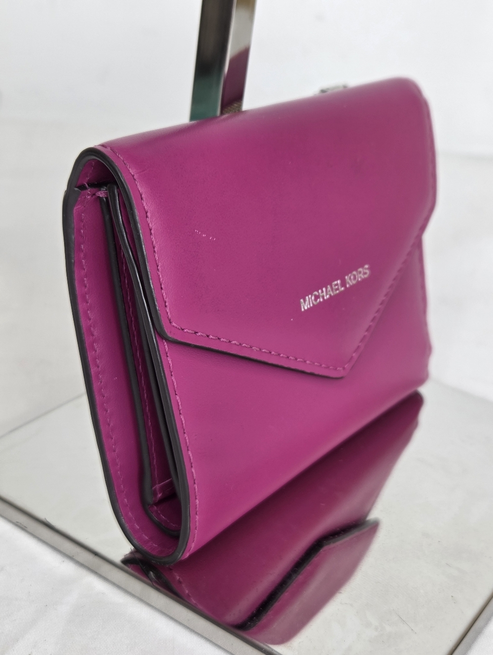 Michael Kors Women's Fuchsia Leather Trifold Envelope Wallet - Picture 3 of 13